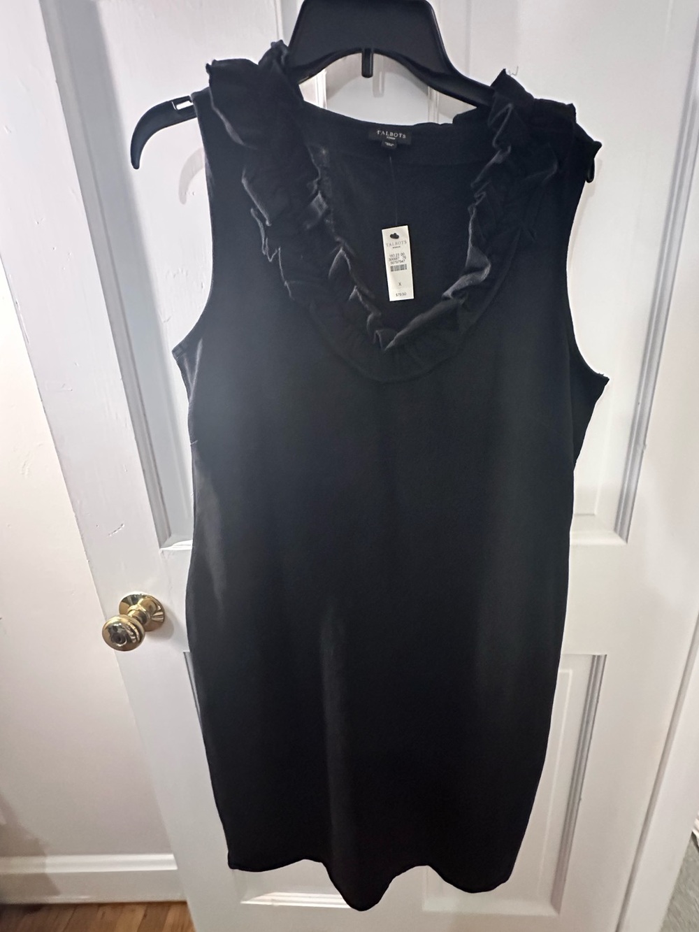 Black Ruffled V-Neck Sleeveless Dress